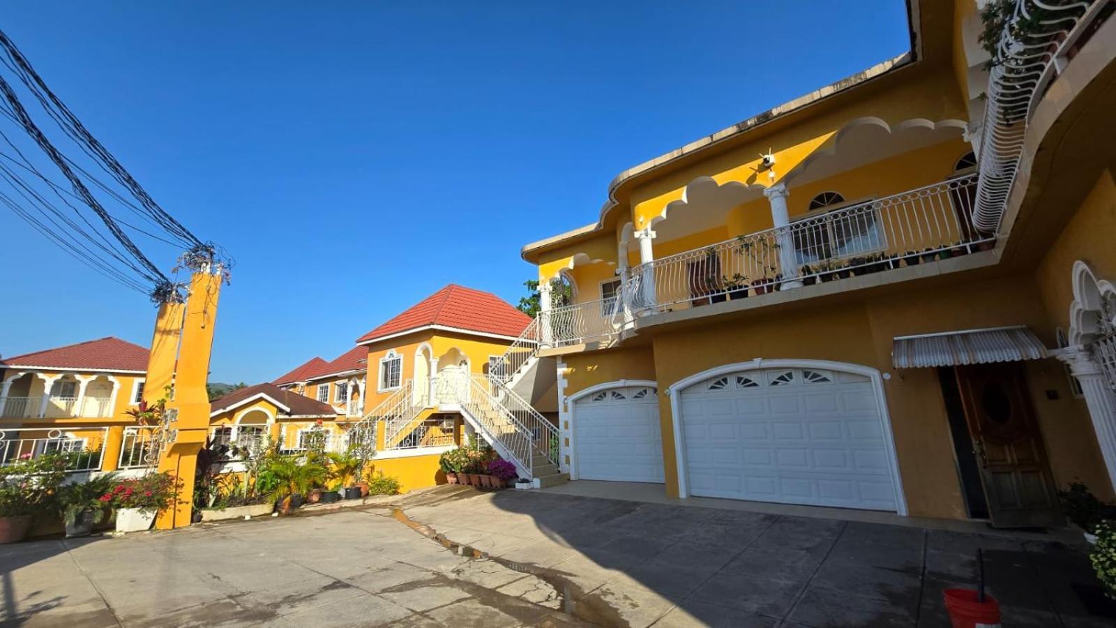 Wizzy Apartment White River Ocho Rios Exterior foto